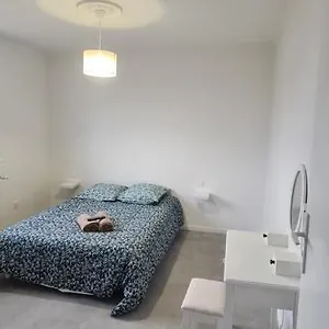 Private In Shared Iii Appartement Beauvais
