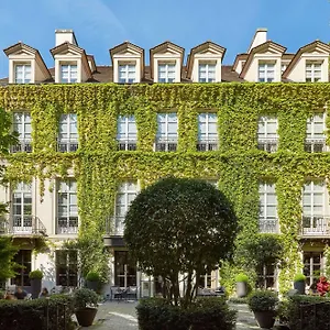 ***** Hotel Le Pavillon De La Reine & Spa, Place Des Vosges Francia